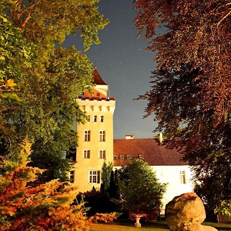 Hotel Zamek Nowecin à Łeba Extérieur photo